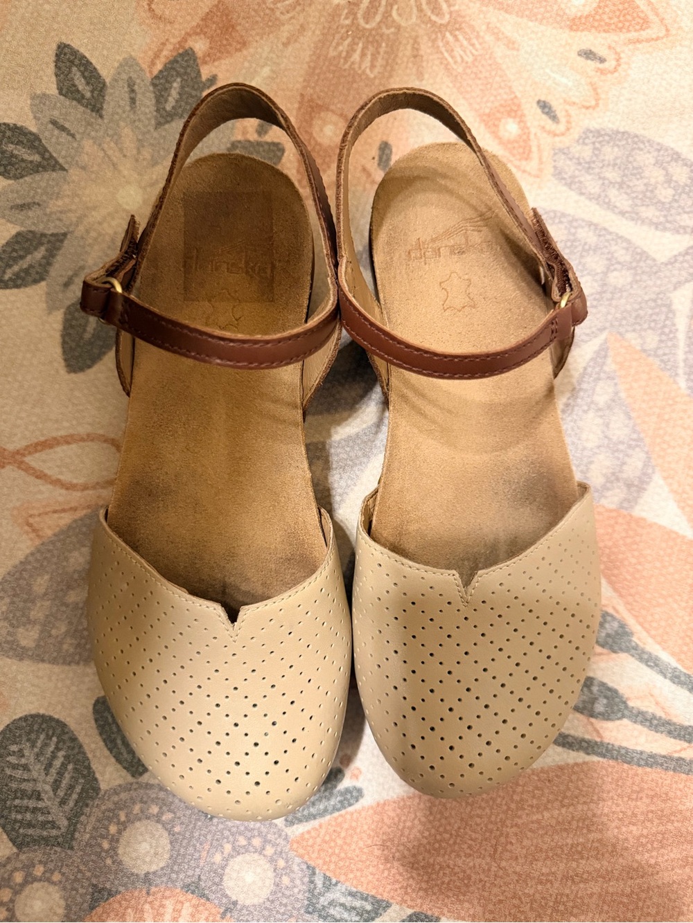 Dansko Leather Slingback Sandals 38 Cream Brown Perforated Mary Jane